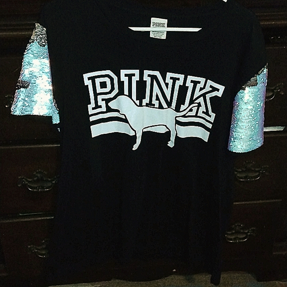 VS short sleeve Size M Black and silver